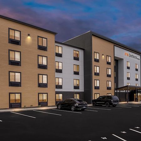 Livaway Suites Tri-Cities-Richland Exterior photo